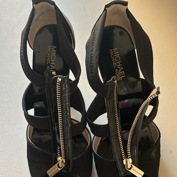 Size 10 Michael Kors heels - Picture 2 of 3